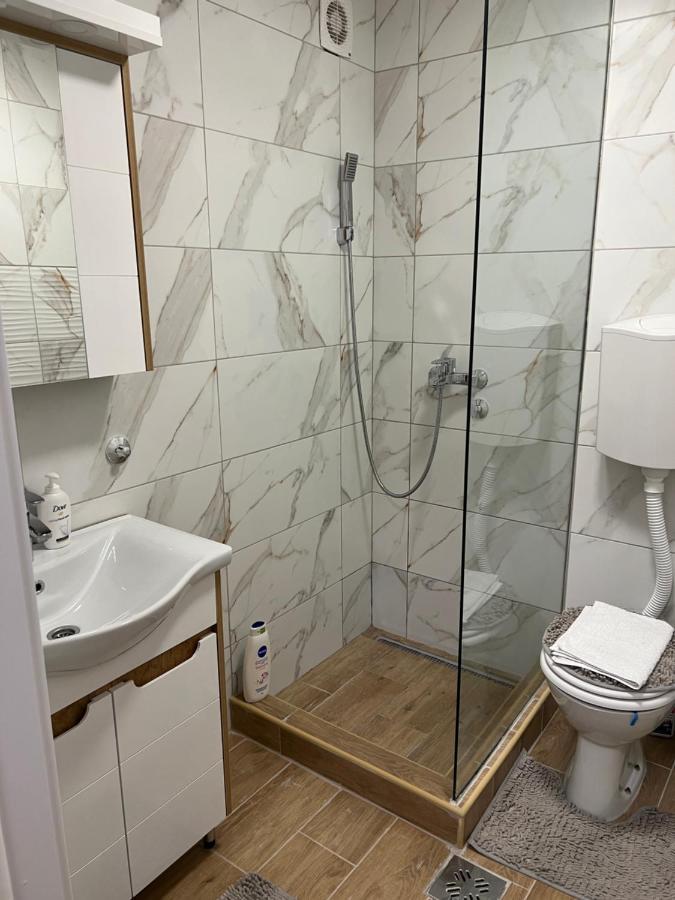 Apartman Didi2- Free Private Parking-Garage Нови Сад Екстериор снимка